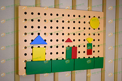 Настенная игровая панель с конструктором - мозаикой ГЕОМЕТРИЧЕСКИЕ ФИГУРЫ