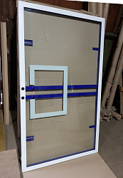 Щит баскетбольный игровой 180х105см закалённое стекло 10мм на металлической раме