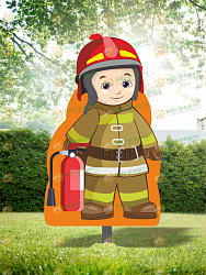 Уличная фигура для детской площадки ПОЖАРНЫЙ + металлическая опора