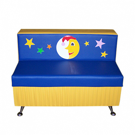 «Диван прямая секция на хромированных ножках с аппликацией»