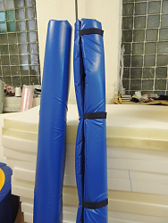 Мягкая защита на вертикальные штанги м/ф ворот