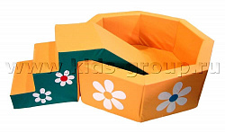 СУХОЙ БАССЕЙН «РОМАШКА» со ступенькой,
D140см, H40см, B10см