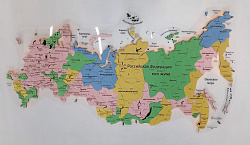 Карта России ИЗ ДЕРЕВА многоуровневая, на подложке из орг.стекла 170х94 БЕЗ ПОДСВЕТКИ