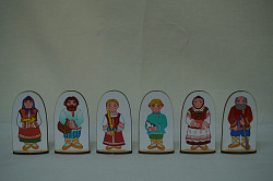Набор кукол на подставке "Семья русская" 6 шт. материал - фанера