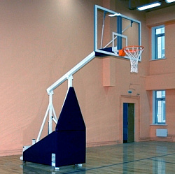 Стойка баскетбольная мобильная складная с гидромеханизмом, вынос 1,65м, (щит игровой оргстекло, жесткое кольцо, сетка, защита) с противовесами.
Подходит для зала и уличного использования.