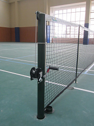 Стойки для большого тенниса со стаканами, крышками и механизмом натяжения сетки