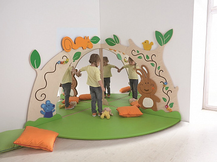 Декоративно-развивающая панель "Лесное царство"